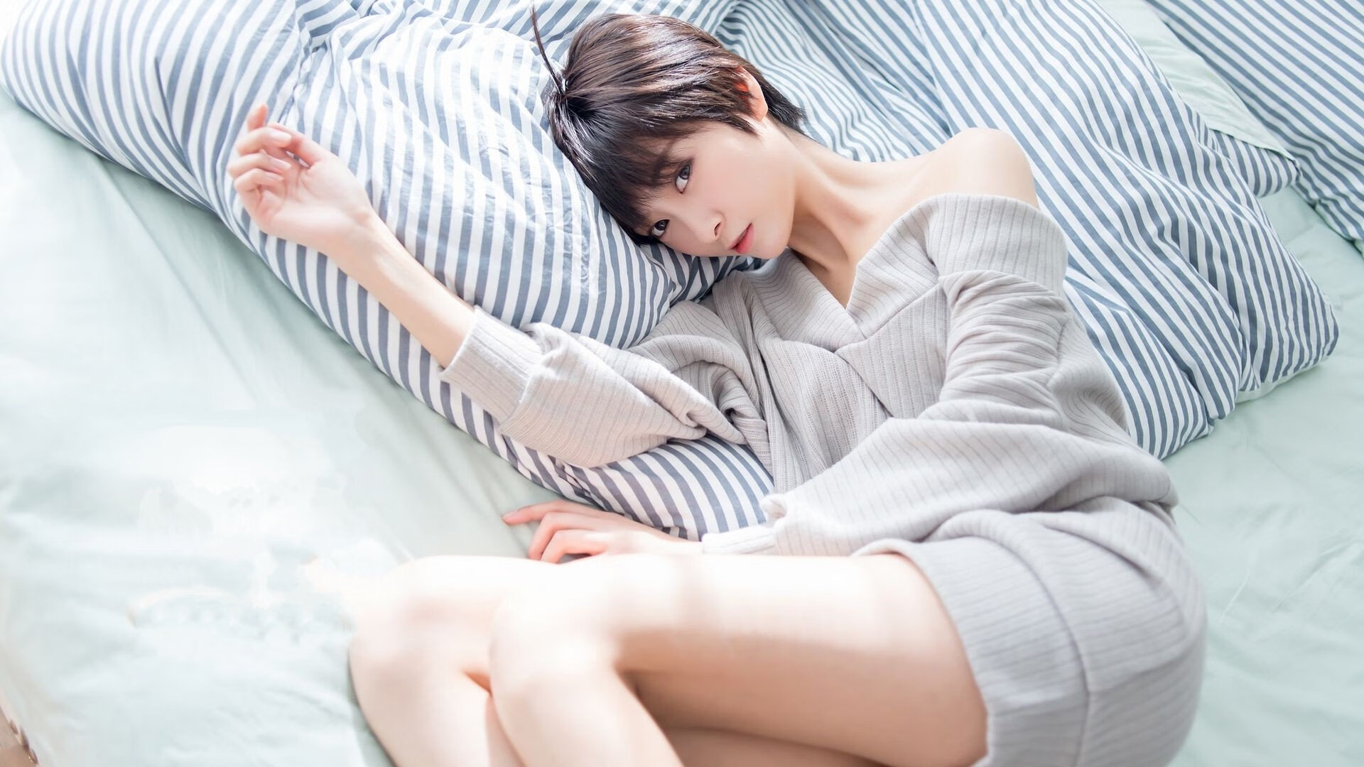 山顶极速天梯攀登，挑战速度与耐力的巅峰，爬山天梯